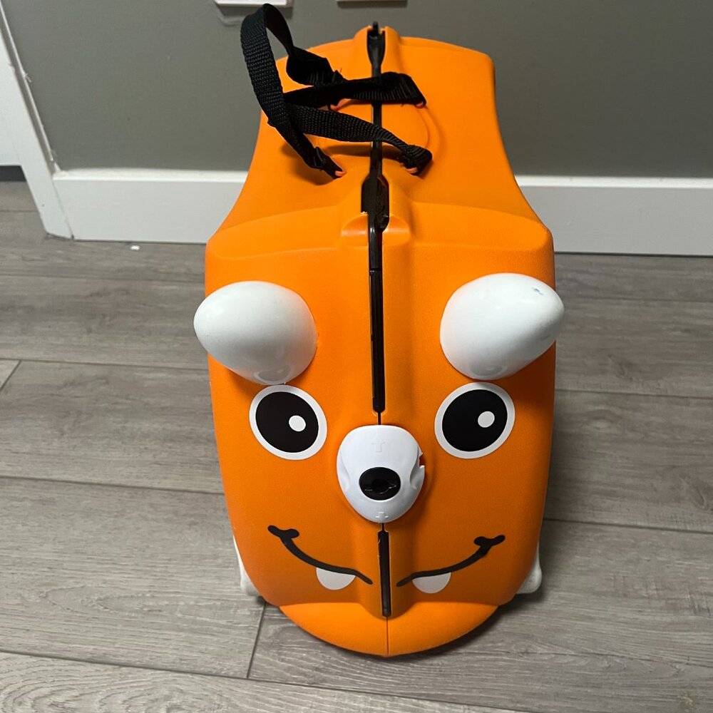 Melissa & Doug Trunki Tiger Kids Ride-On Suitcase Carry-On Luggage - Picture 12 of 12